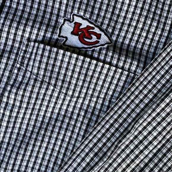 KC Chiefs embroidered Men’s long sleeved shirt - Picture 2 of 3